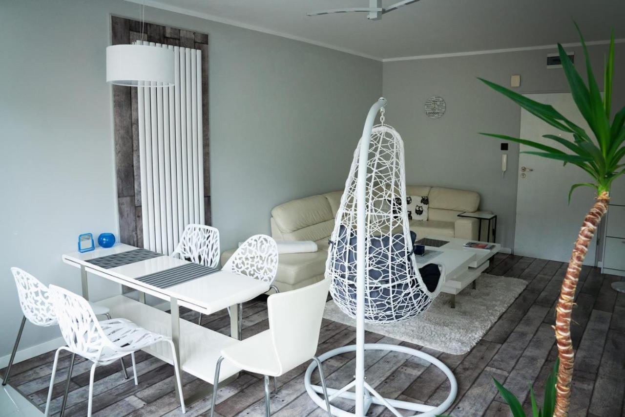 Apartamenty Na Wydmie Устка Екстер'єр фото